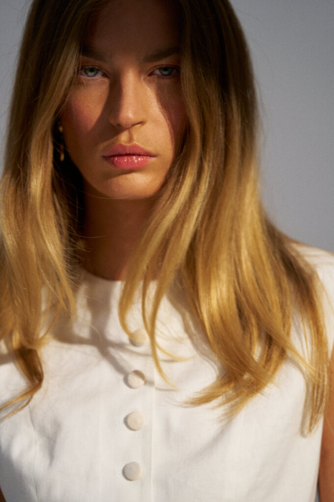 Mona Linen Shorts White