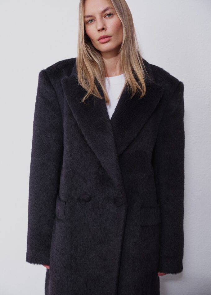 Ruben Black Alpaca Coat