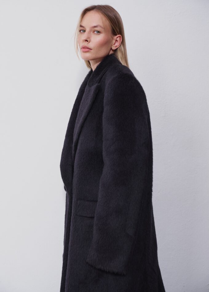 Ruben Black Alpaca Coat