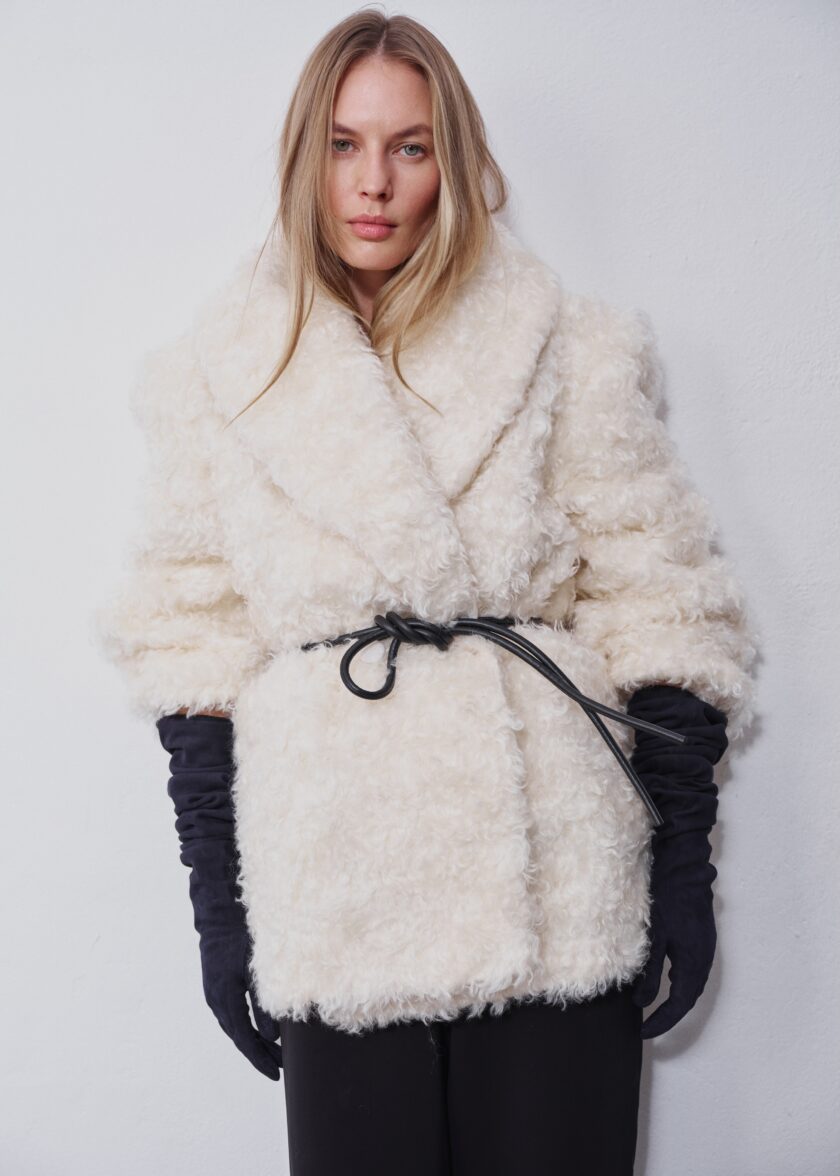 Stephanie Mohair Fur Coat - obrazek 4